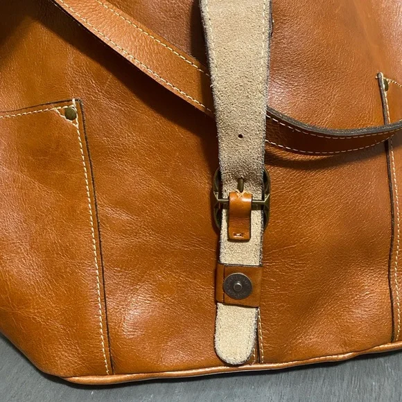 Patricia Nash Urbino Hobo Tan Leather Shoulder Bag - Picture 7 of 8